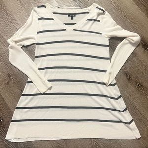 Apt. 9 Striped V Neck Long Sleeve Sweater size medium